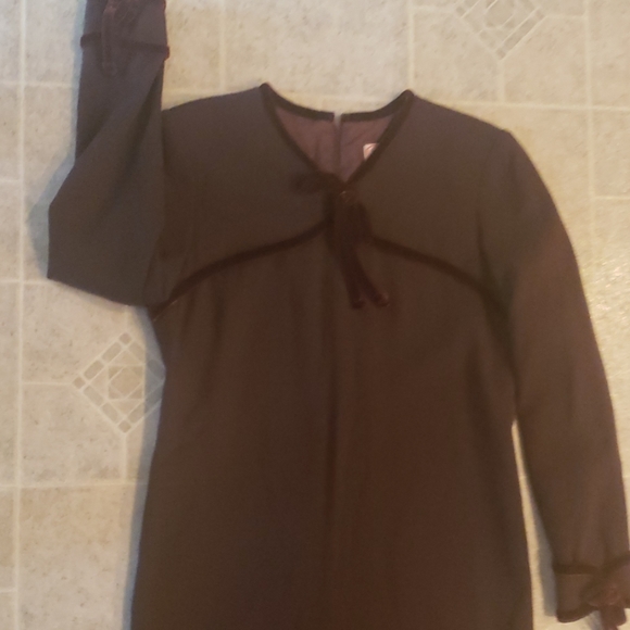 CAROLINA HERRERA VINTAGE SAKS DRESS - Picture 2 of 8